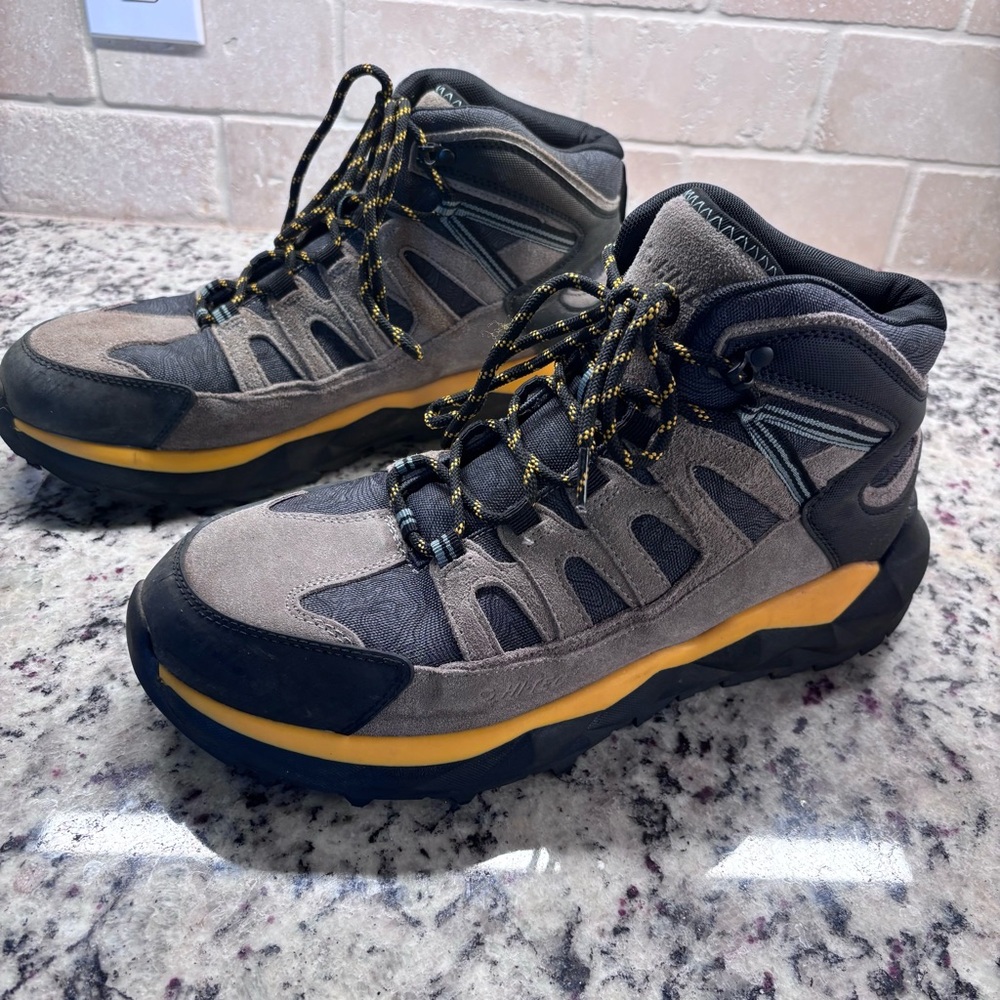 Hi-Tec Gray and Yellow Men’s Hiking Shoes with Rugged Traction